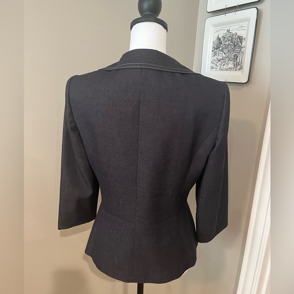 LE SUIT Three-quarter Sleeve Hourglass Blazer in Charcoal Grey, size 6 - Picture 2 of 13